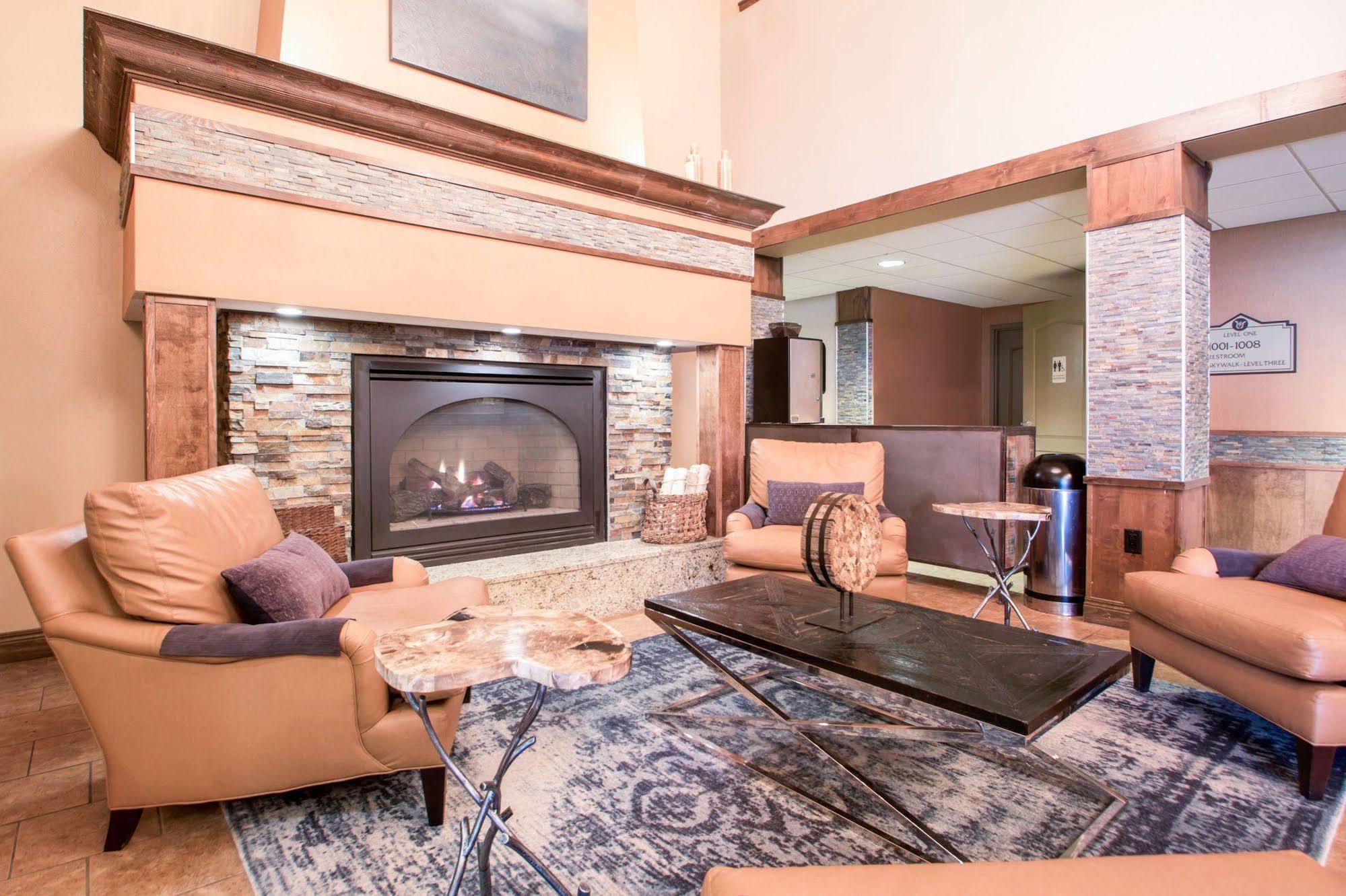Bluegreen Vacations Odyssey Dells Resort Lake Delton Exterior photo